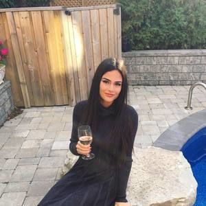 Meet your Posher, Mackenzie